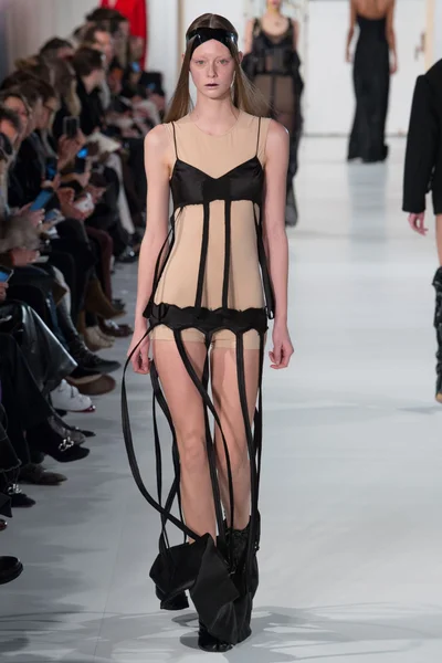 Look 4